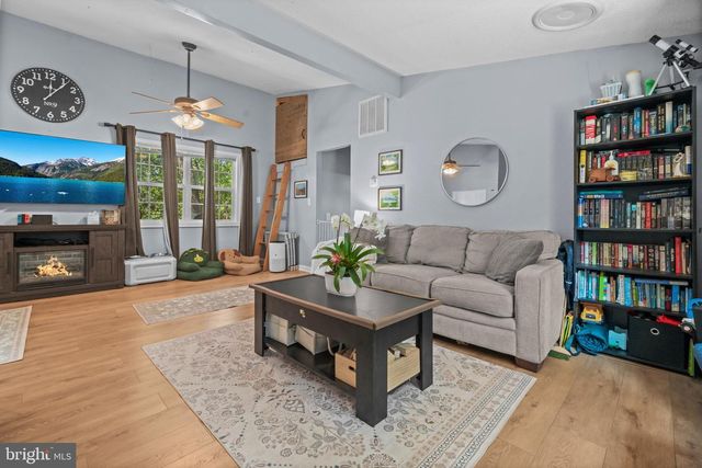 358 WELLS DR, Front Royal, VA 22630