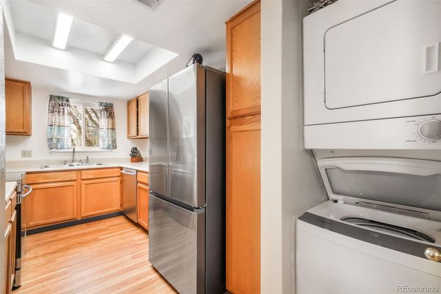 1323 S Cathay Court 202, Aurora, CO 80017