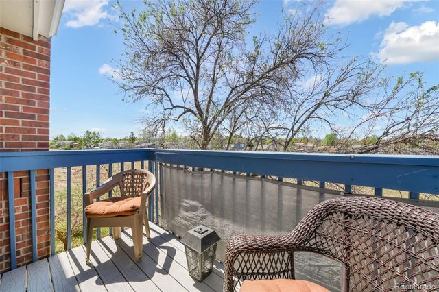 1323 S Cathay Court 202, Aurora, CO 80017