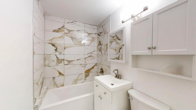 907 Central Avenue, Gary, IN 46407