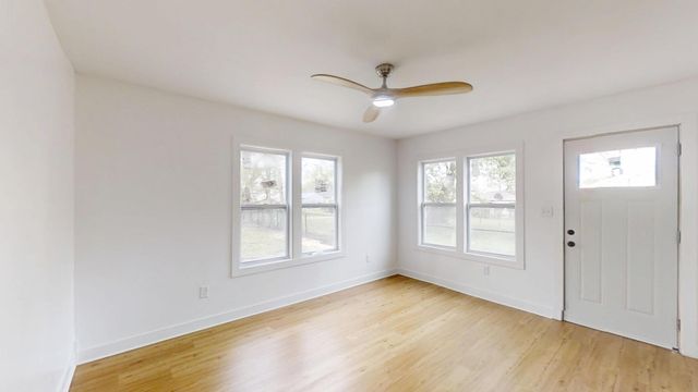907 Central Avenue, Gary, IN 46407