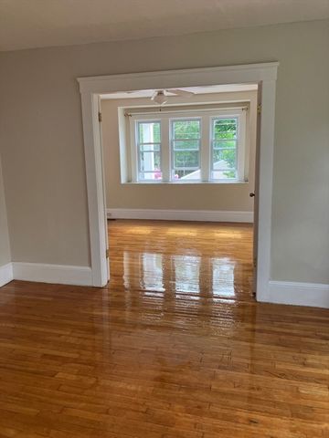 4 Loring Street 1, Worcester, MA 01606