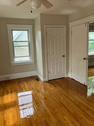 4 Loring Street 1, Worcester, MA 01606