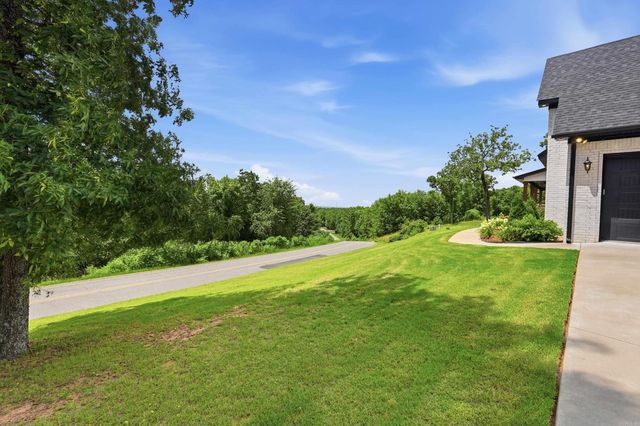 27 Vilanco Estates Drive, Vilonia, AR 72173