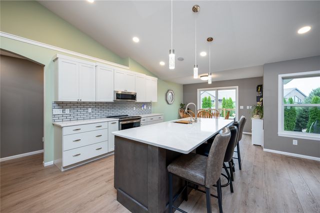 272 Barrington Court, Marion, IA 52302