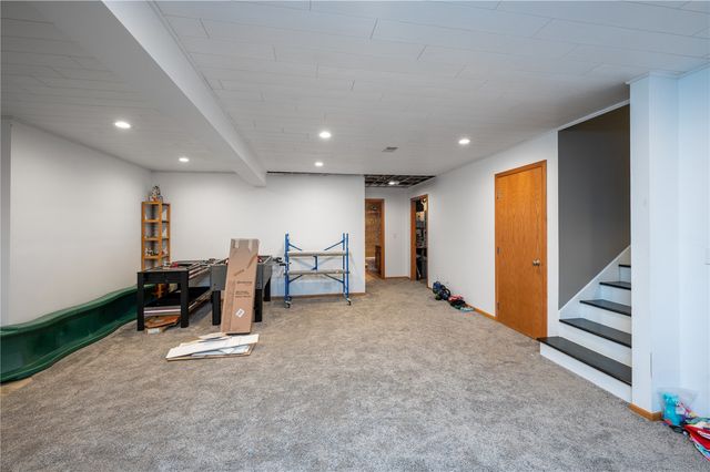 272 Barrington Court, Marion, IA 52302