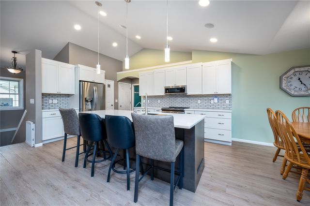 272 Barrington Court, Marion, IA 52302