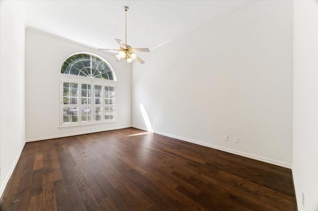 6607 Queensclub Drive, Houston, TX 77069