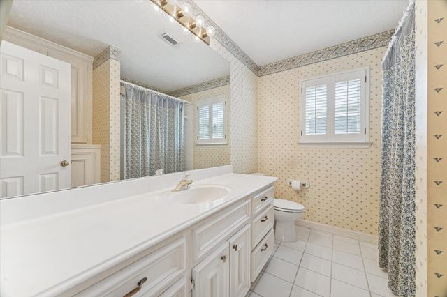 6607 Queensclub Drive, Houston, TX 77069