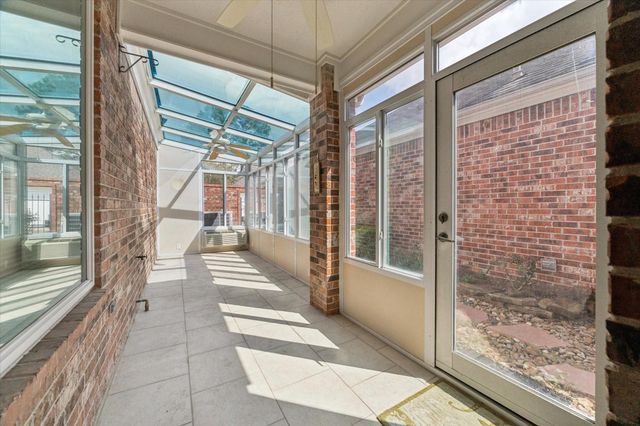 6607 Queensclub Drive, Houston, TX 77069