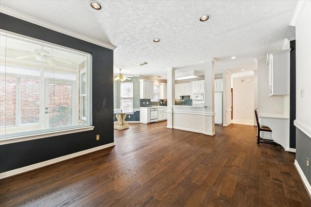 6607 Queensclub Drive, Houston, TX 77069