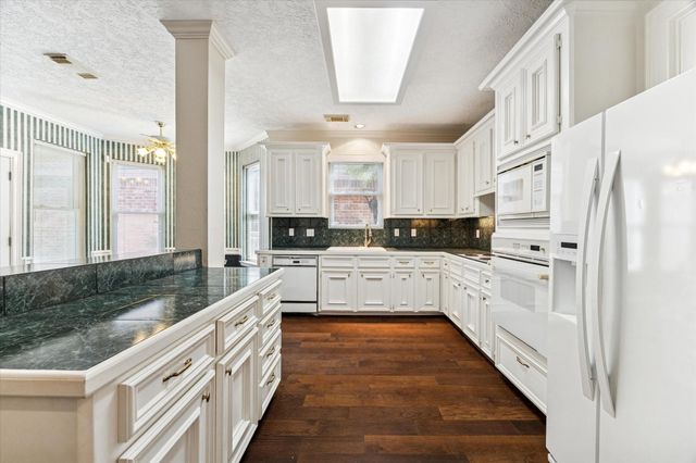 6607 Queensclub Drive, Houston, TX 77069