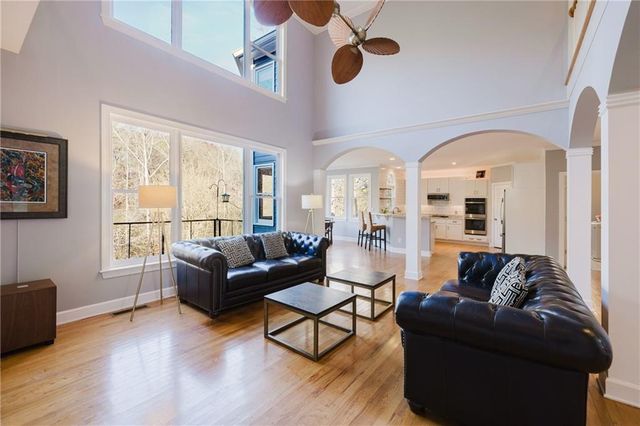 5020 Hickory Hills Drive, Woodstock, GA 30188