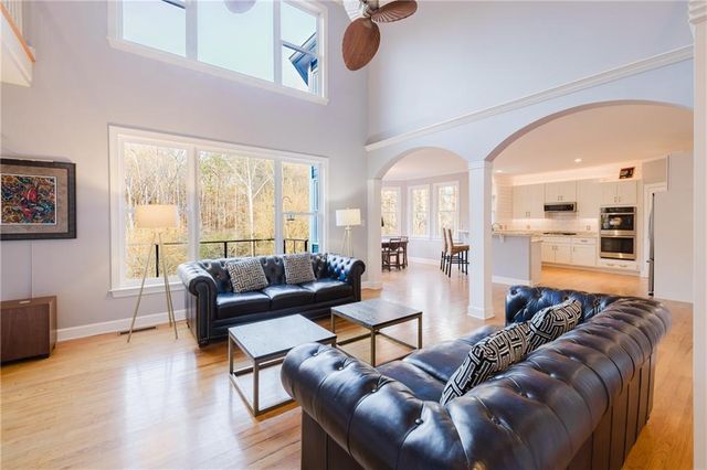 5020 Hickory Hills Drive, Woodstock, GA 30188