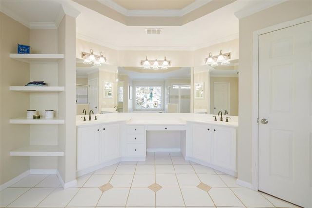 5020 Hickory Hills Drive, Woodstock, GA 30188