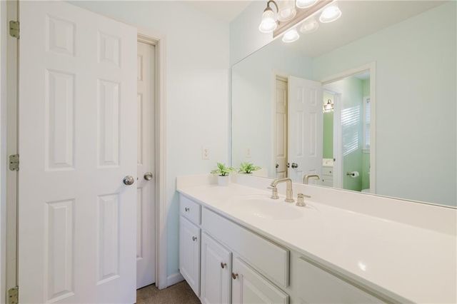 5020 Hickory Hills Drive, Woodstock, GA 30188