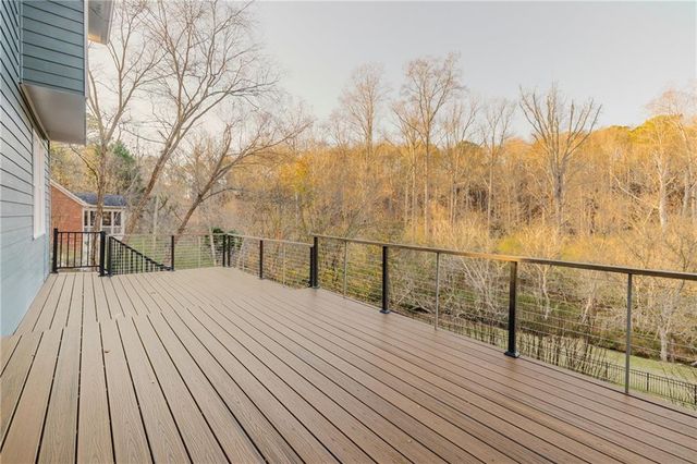 5020 Hickory Hills Drive, Woodstock, GA 30188