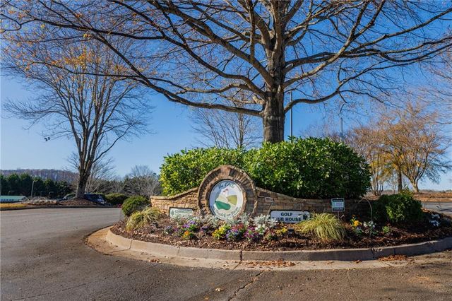 5020 Hickory Hills Drive, Woodstock, GA 30188