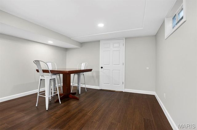 208 Canary Lane, St Charles, MO 63301
