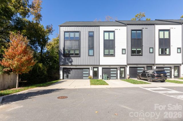 3538 Saker Lane, Charlotte, NC 28211