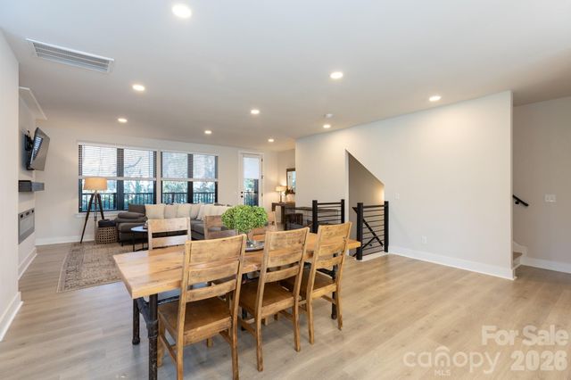 3538 Saker Lane, Charlotte, NC 28211