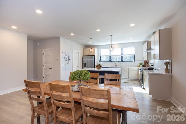 3538 Saker Lane, Charlotte, NC 28211