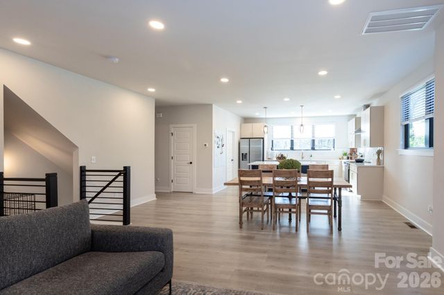 3538 Saker Lane, Charlotte, NC 28211