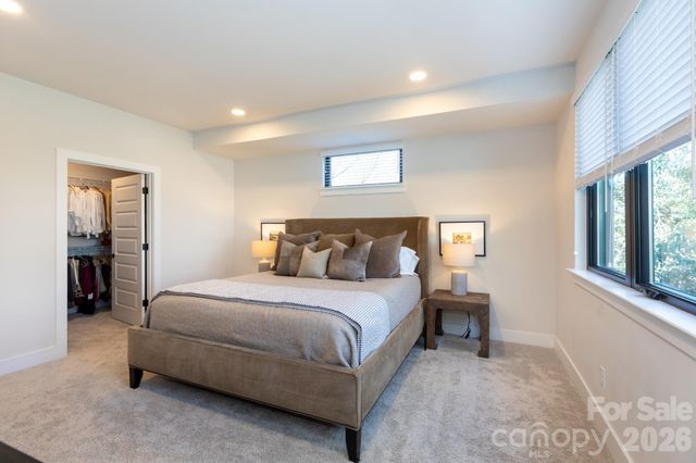 3538 Saker Lane, Charlotte, NC 28211