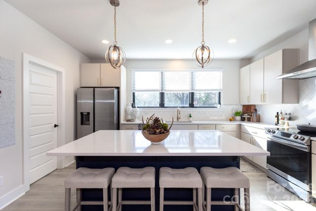 3538 Saker Lane, Charlotte, NC 28211