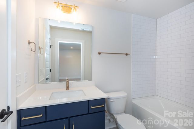 3538 Saker Lane, Charlotte, NC 28211