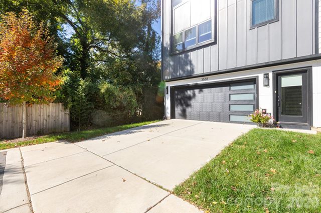 3538 Saker Lane, Charlotte, NC 28211