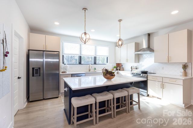 3538 Saker Lane, Charlotte, NC 28211