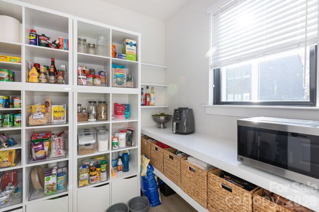 3538 Saker Lane, Charlotte, NC 28211