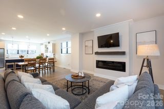 3538 Saker Lane, Charlotte, NC 28211