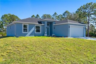 617 Valley AVE S, Lehigh Acres, FL 33974