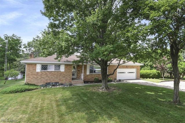 8756 Royalhaven Drive, North Royalton, OH 44133