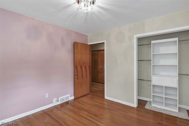 8756 Royalhaven Drive, North Royalton, OH 44133