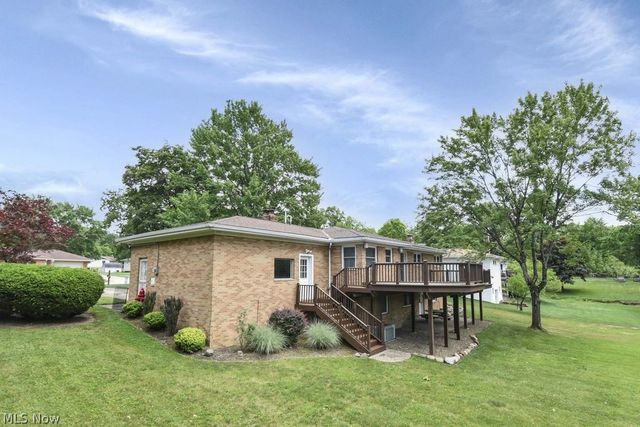 8756 Royalhaven Drive, North Royalton, OH 44133