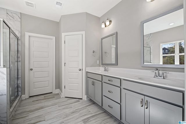 243 RIDGE BOULEVARD, Alabaster, AL 35007