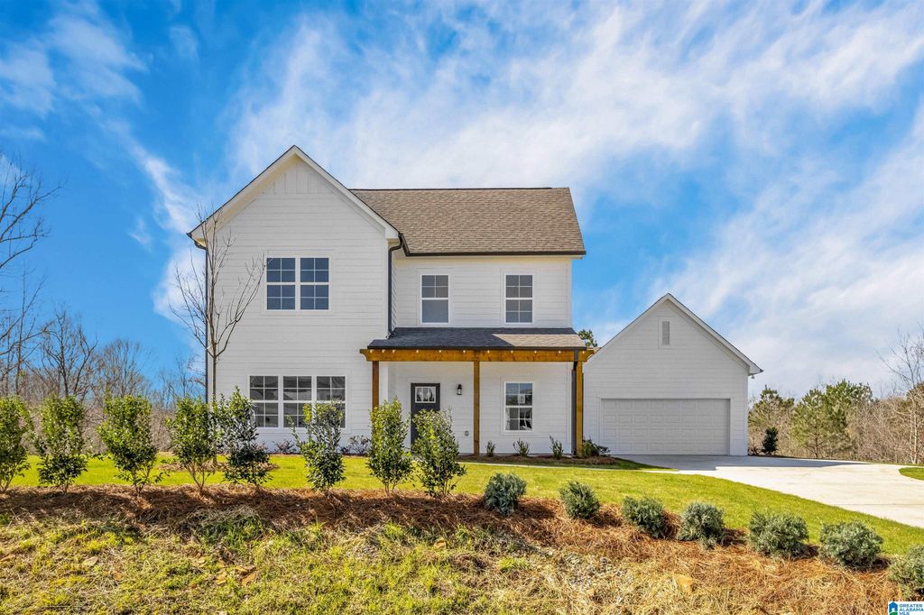 243 RIDGE BOULEVARD, Alabaster, AL 35007