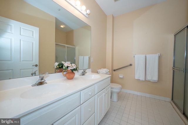 1521 SNEAD GRN, Springfield, PA 19064