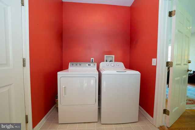 1521 SNEAD GRN, Springfield, PA 19064