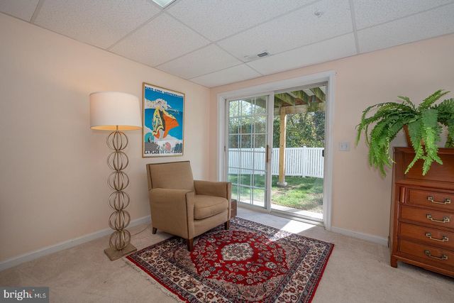 1521 SNEAD GRN, Springfield, PA 19064