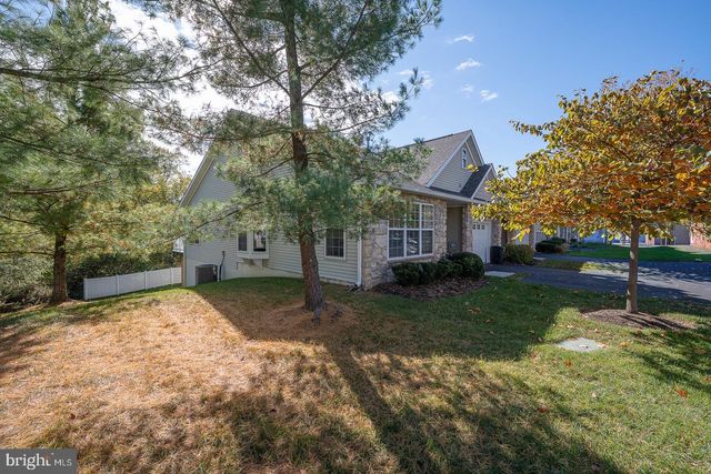 1521 SNEAD GRN, Springfield, PA 19064