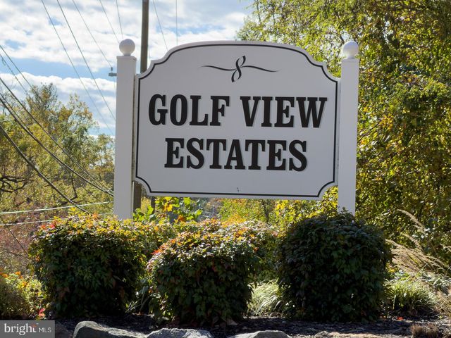 1521 SNEAD GRN, Springfield, PA 19064