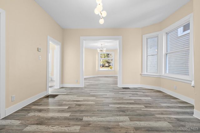 855 Rockdale Avenue, Cincinnati, OH 45229