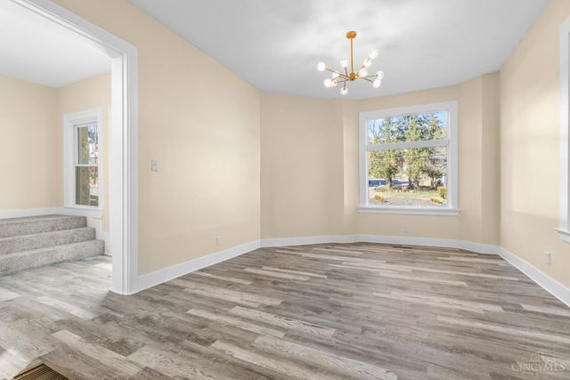 855 Rockdale Avenue, Cincinnati, OH 45229