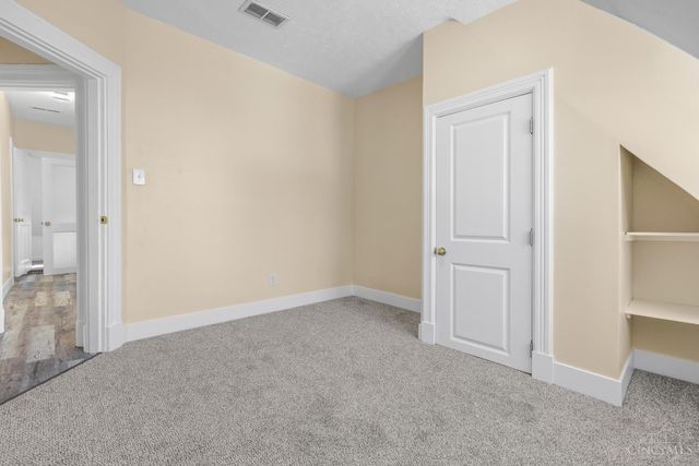855 Rockdale Avenue, Cincinnati, OH 45229