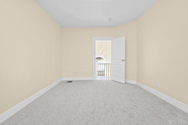 855 Rockdale Avenue, Cincinnati, OH 45229