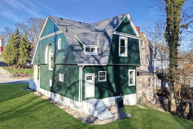 855 Rockdale Avenue, Cincinnati, OH 45229